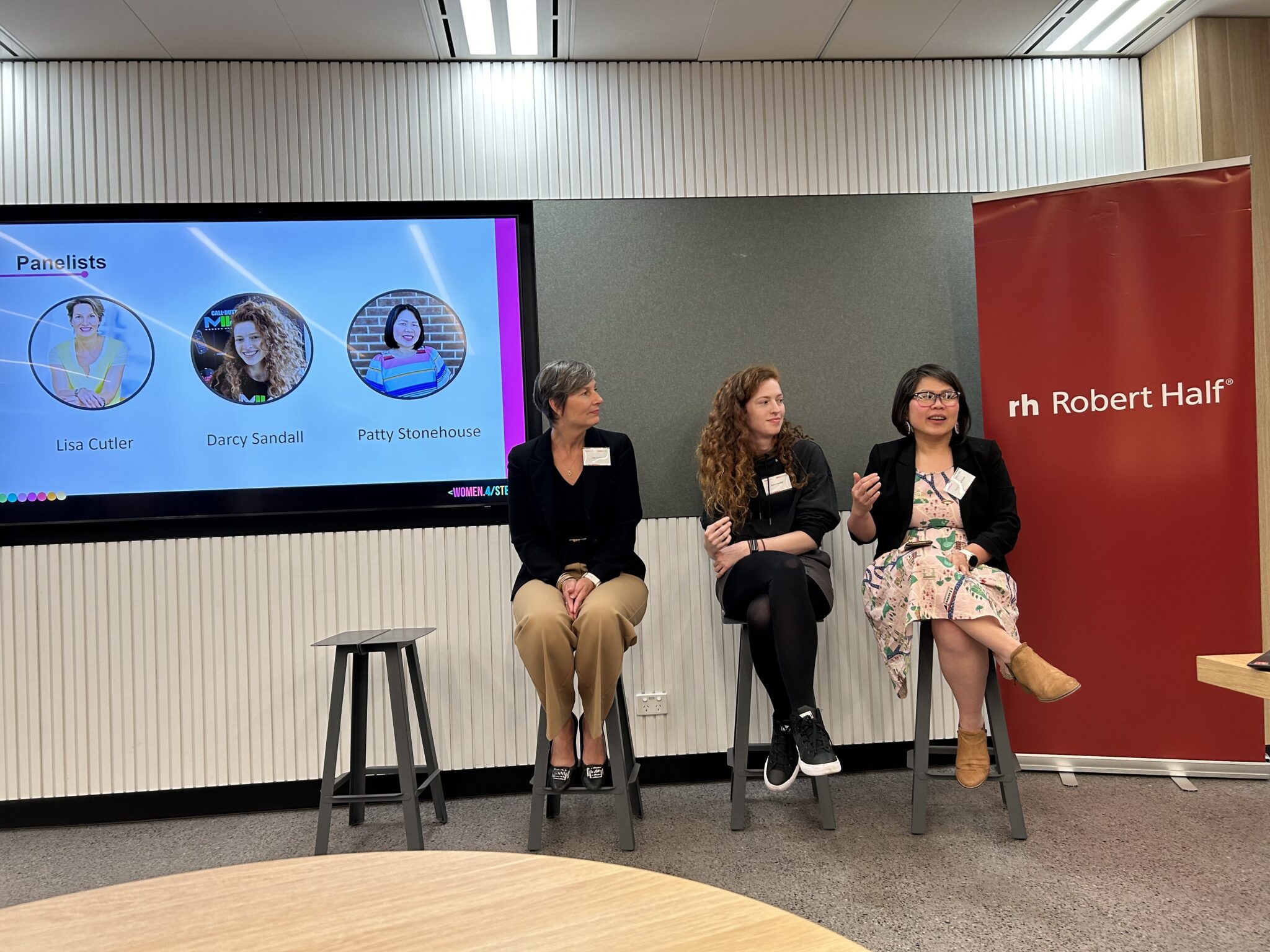 Mentor(SHE:) - Women 4 STEM